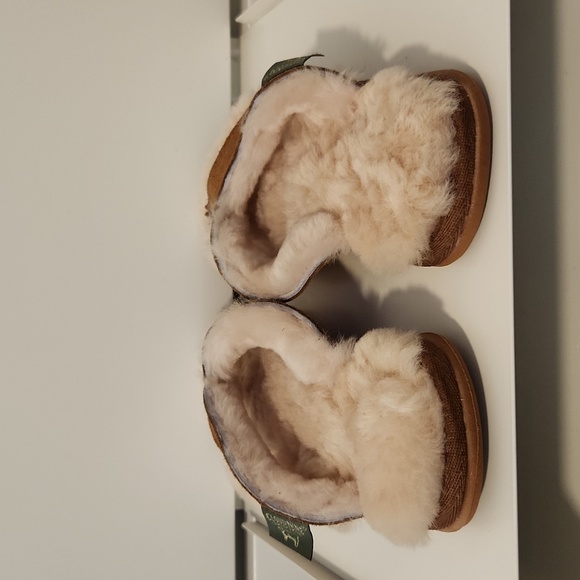 🔻Sheepskin Lined Flip Flops Slippers  by Cloud Nine Sheepskin Women's Size 6 - Picture 6 of 7